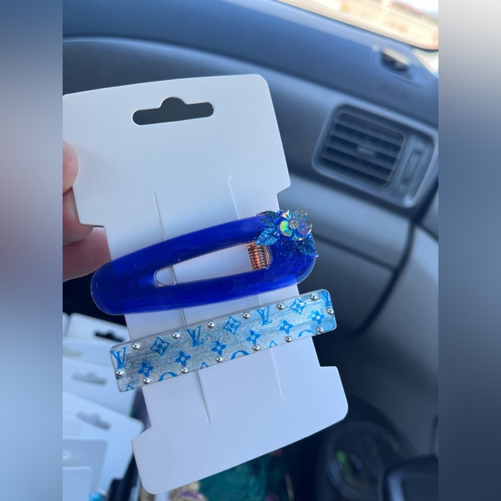 Blue Branded Clips